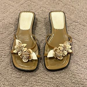 Gloria Vanderbilt - Floral Sandals - Size 6